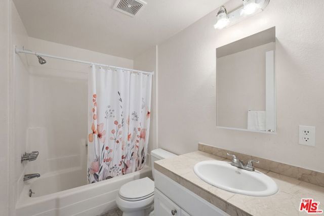 3245 Altura Avenue 8, Glendale, CA 91214