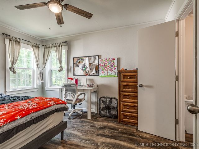 202 E Hickory Street, Coweta, OK 74429