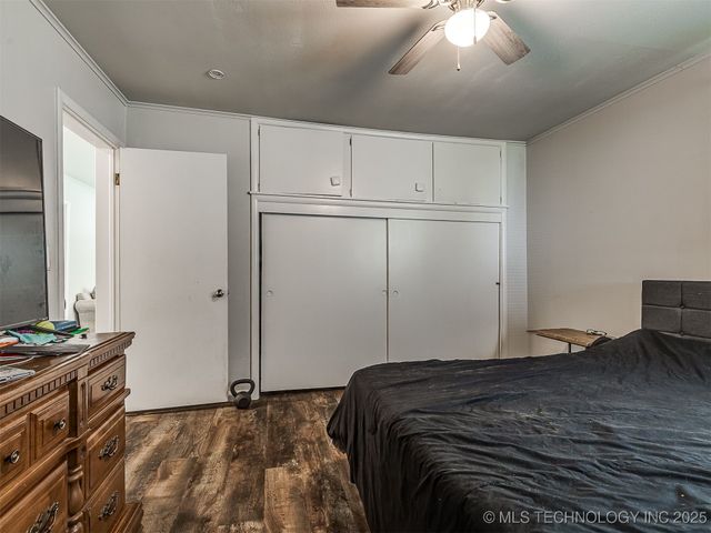 202 E Hickory Street, Coweta, OK 74429