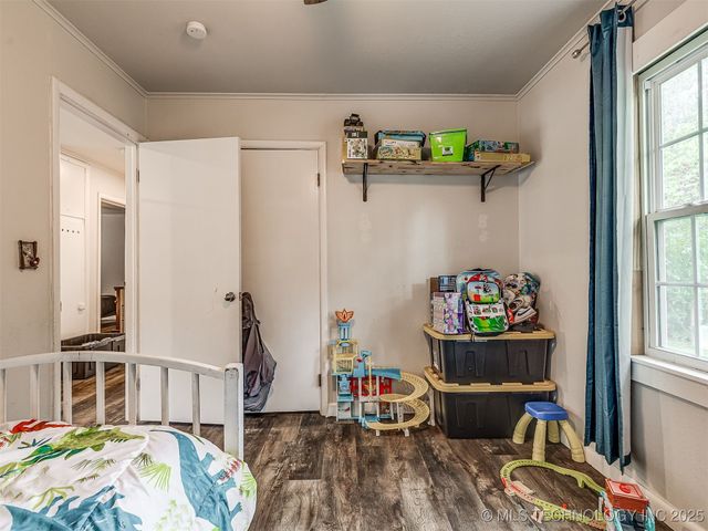 202 E Hickory Street, Coweta, OK 74429