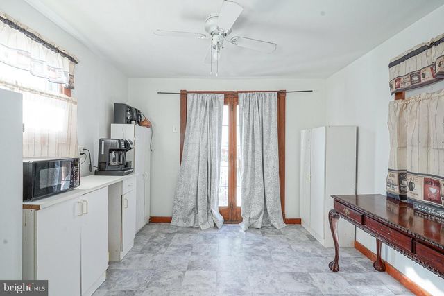 736 S EAST AVE, Vineland, NJ 08360