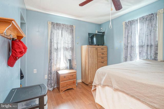 736 S EAST AVE, Vineland, NJ 08360