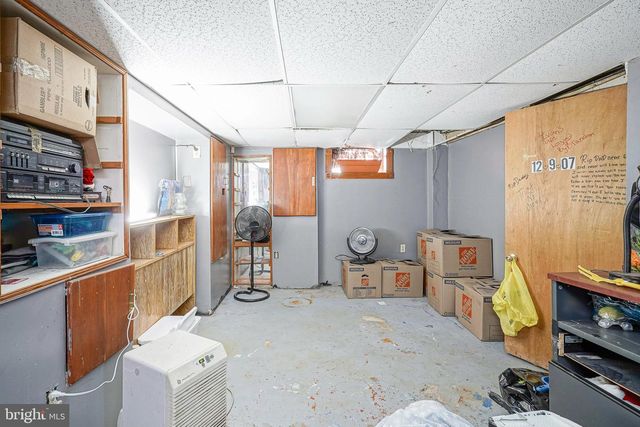 736 S EAST AVE, Vineland, NJ 08360