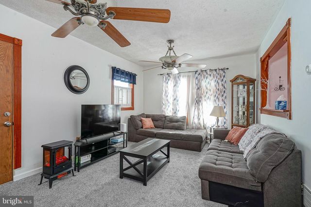 736 S EAST AVE, Vineland, NJ 08360