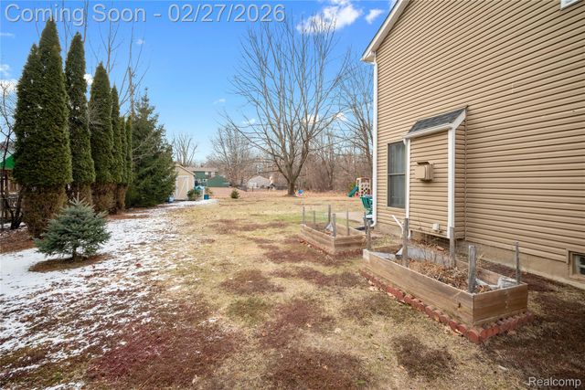 33594 Harlowshire Street, Farmington Hills, MI 48335