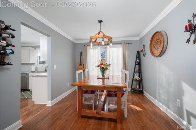 33594 Harlowshire Street, Farmington Hills, MI 48335