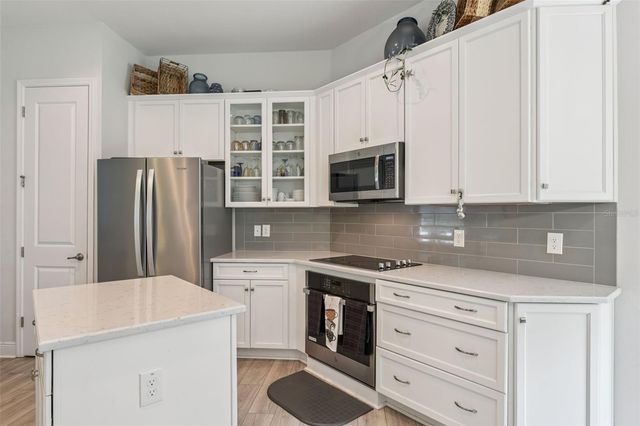 24414 WOODHILL COURT, Sorrento, FL 32776