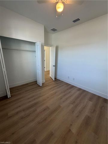 4719 28th ST SW, Lehigh Acres, FL 33973