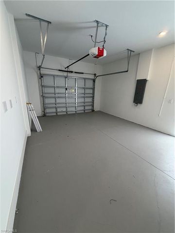 4719 28th ST SW, Lehigh Acres, FL 33973