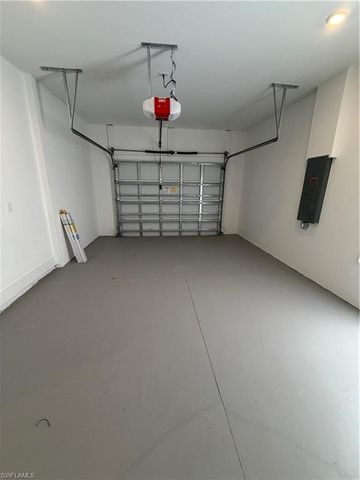 4719 28th ST SW, Lehigh Acres, FL 33973