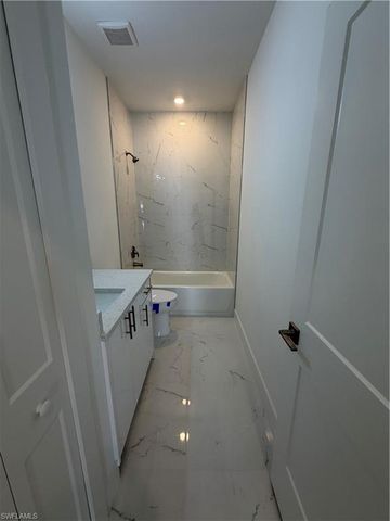 4719 28th ST SW, Lehigh Acres, FL 33973