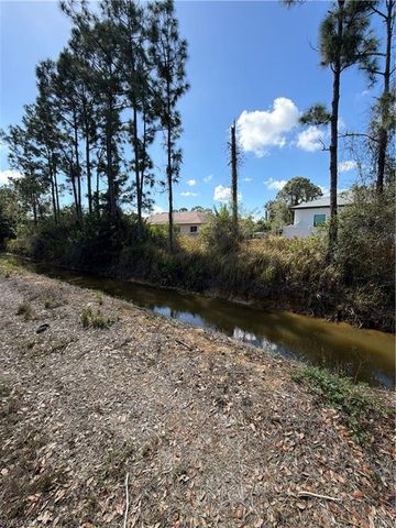 4719 28th ST SW, Lehigh Acres, FL 33973
