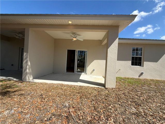 4719 28th ST SW, Lehigh Acres, FL 33973