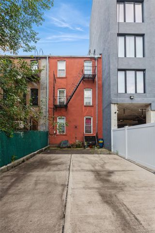 21 Somers Street, Brooklyn, NY 11233