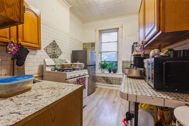 21 Somers Street, Brooklyn, NY 11233