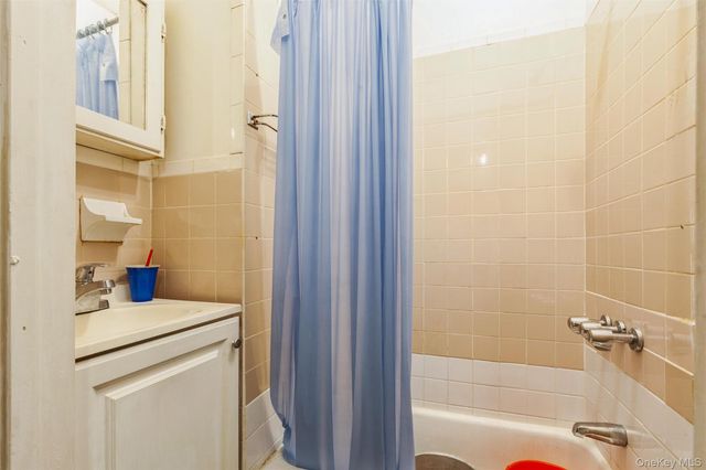 21 Somers Street, Brooklyn, NY 11233