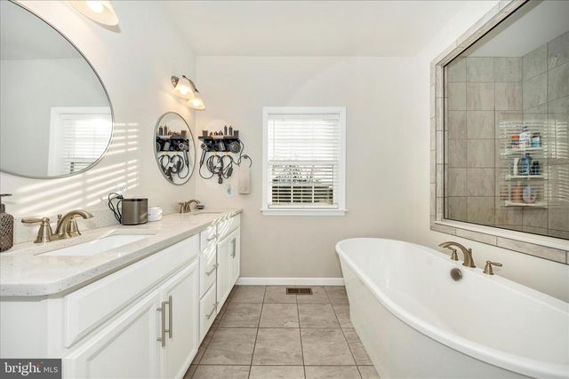 1600 HOBBLE TRL, Frederick, MD 21702