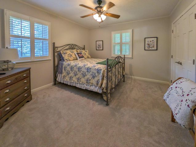 16490 MOUNTAIN RUN LN, Culpeper, VA 22701