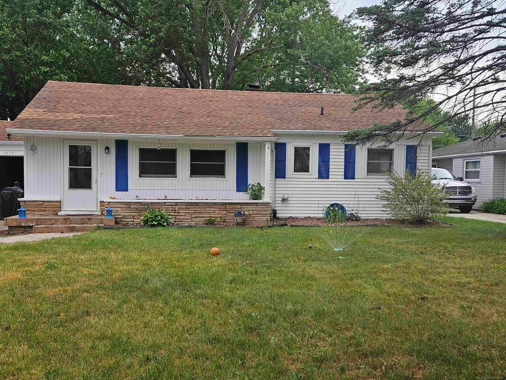 1817 Saint Clair Blvd Street, Algonac, MI 48001