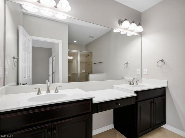8540 Violeta ST 102, Estero, FL 34135