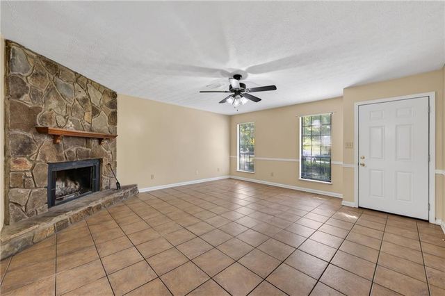 5350 Greenhedge Trail, Stone Mountain, GA 30088