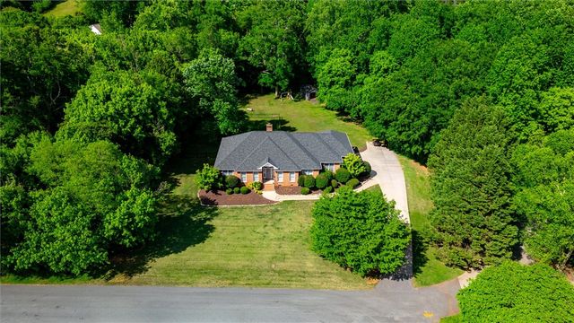 117 Winding Creek Road, Anderson, SC 29621