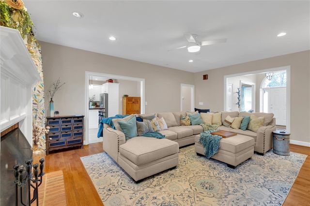 117 Winding Creek Road, Anderson, SC 29621