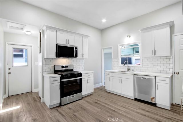 213 W Kimball, Hemet, CA 92543