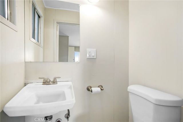 213 W Kimball, Hemet, CA 92543