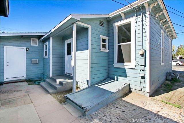 213 W Kimball, Hemet, CA 92543