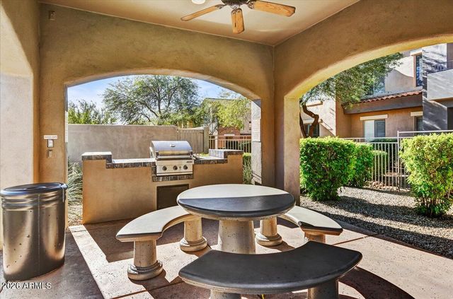 19475 N GRAYHAWK Drive 2081, Scottsdale, AZ 85255