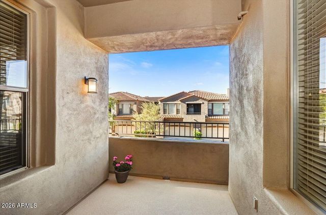 19475 N GRAYHAWK Drive 2081, Scottsdale, AZ 85255