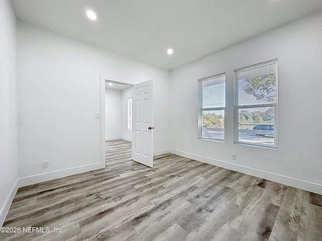 644 WILLOW BRANCH Avenue, Jacksonville, FL 32205