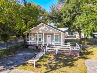 644 WILLOW BRANCH Avenue, Jacksonville, FL 32205