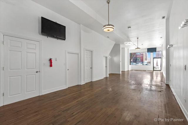 2710 W Chicago Avenue GRND, Chicago, IL 60638