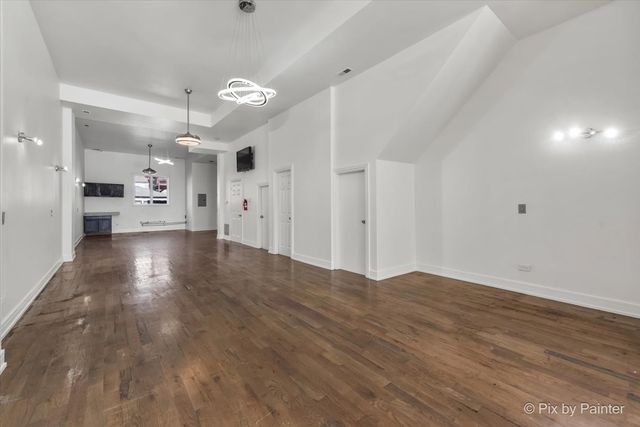 2710 W Chicago Avenue GRND, Chicago, IL 60638