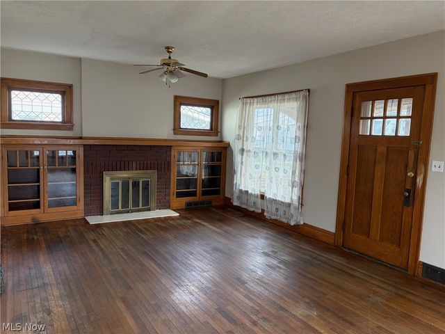 365 S Prospect Street, Medina, OH 44256