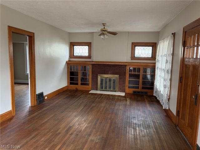 365 S Prospect Street, Medina, OH 44256