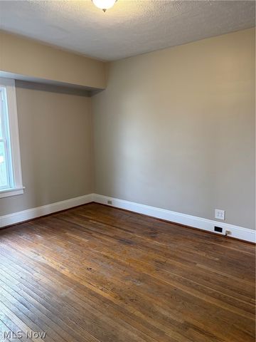 365 S Prospect Street, Medina, OH 44256