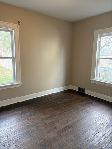 365 S Prospect Street, Medina, OH 44256