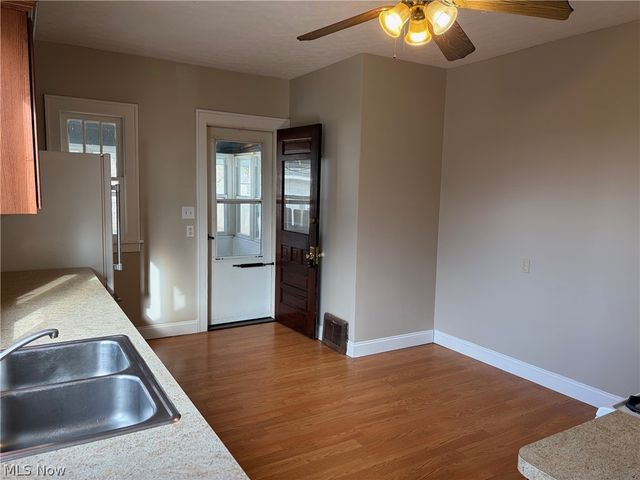 365 S Prospect Street, Medina, OH 44256