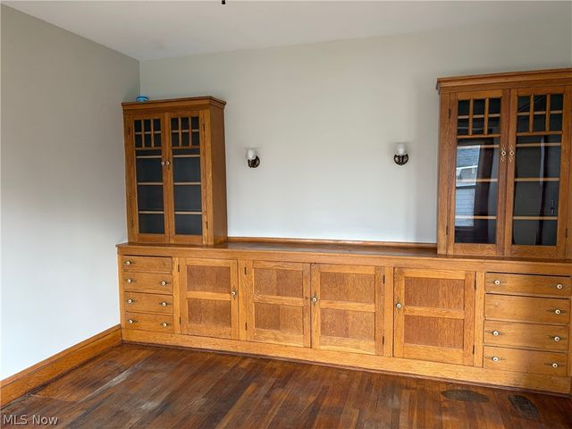 365 S Prospect Street, Medina, OH 44256