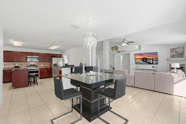 6 REYBURY LANE, Palm Coast, FL 32164