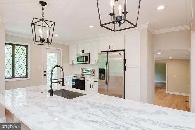 6 OLD GARRETT CT, White Hall, MD 21161