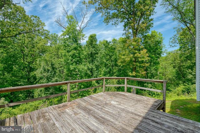 6 OLD GARRETT CT, White Hall, MD 21161