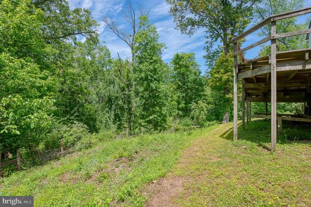 6 OLD GARRETT CT, White Hall, MD 21161