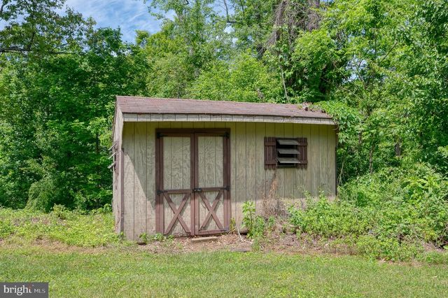 6 OLD GARRETT CT, White Hall, MD 21161