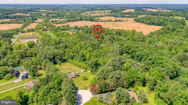 6 OLD GARRETT CT, White Hall, MD 21161