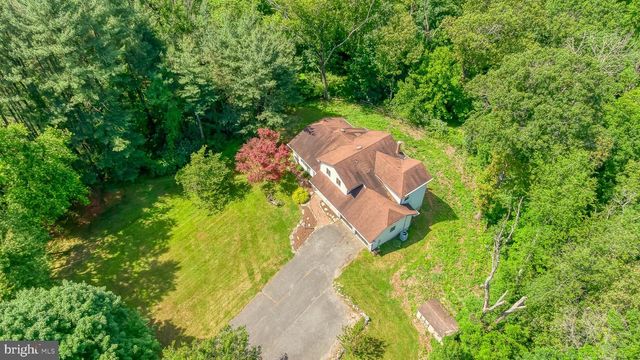 6 OLD GARRETT CT, White Hall, MD 21161