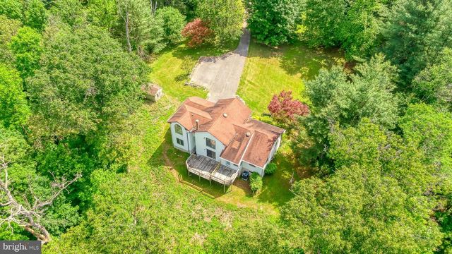 6 OLD GARRETT CT, White Hall, MD 21161